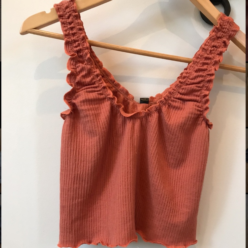 pumpkin color urban outfitters tank 🤩